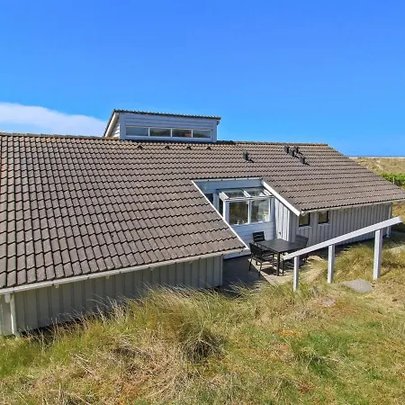 Holiday home Wikar - 50m From The Sea In Western Jutland By Interhome