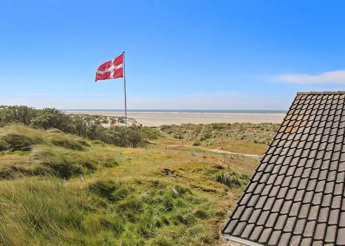 Wikar - 50m From The Sea By Interhome